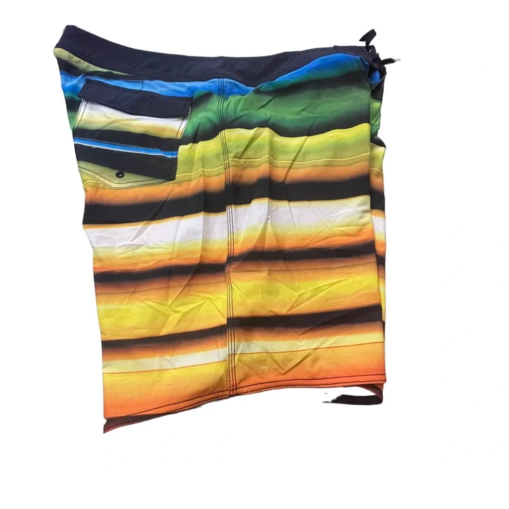 Quicksilver swimming shorts size 40